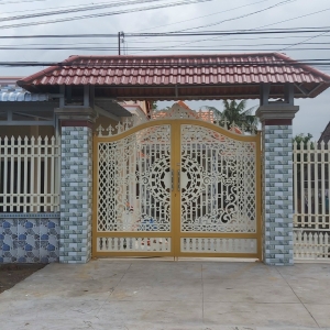 THI CÔNG CỬA SẮT BÌNH ĐẠI BẾN TRE