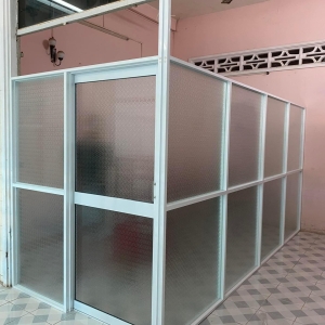 THI CÔNG VÁCH NGĂN KÍNH TẠI BA TRI