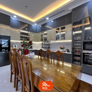 TỦ BẾP BẾN TRE CAO CẤP GIÁ TỐT