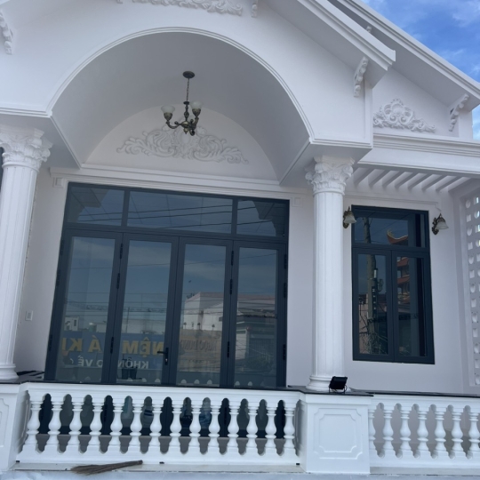CỬA NHÔM XINGFA GIÁ RẺ TẠI GIỒNG TRÔM BẾN TRE