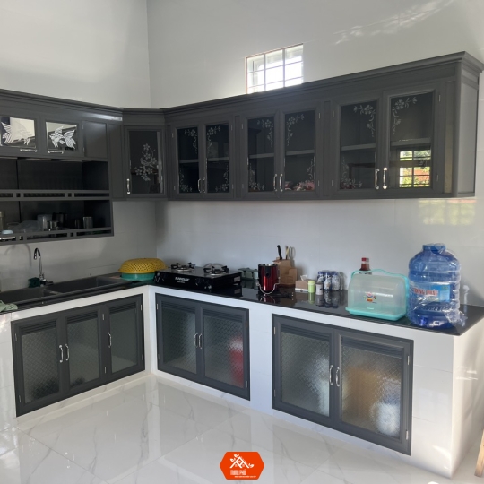 MẪU TỦ BẾP NHÔM CAO CẤP - NỘI THẤT MINH PHÚ