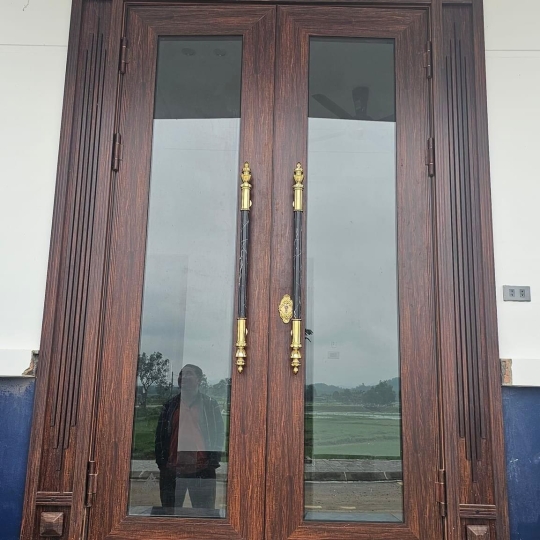 LẮP ĐẶT CỬA NHÔM XINGFA GIÁ RẺ BA TRI