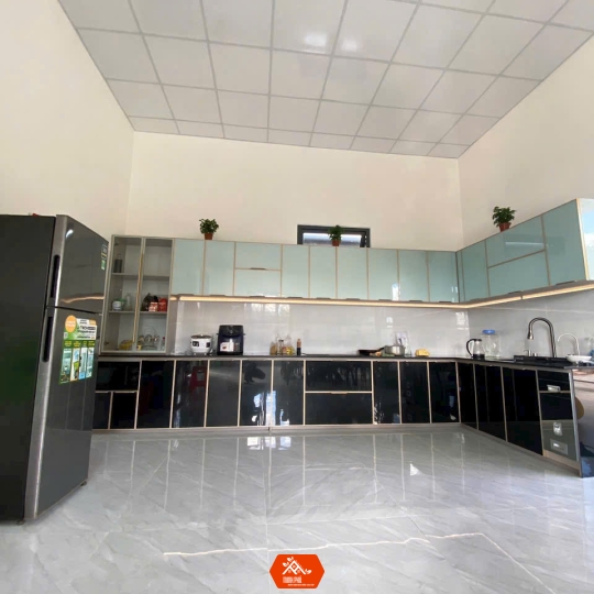 ĐƠN VỊ THI CÔNG TỦ BẾP UY TÍN BẾN TRE