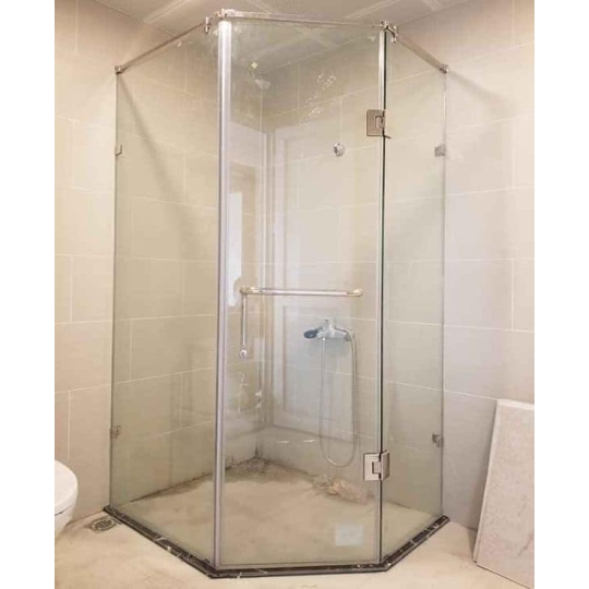 Cửa kính lùa mở quay phòng tắm 