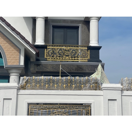 MẪU LAN CAN NHÔM ĐÚC - THI CÔNG TẠI BA TRI